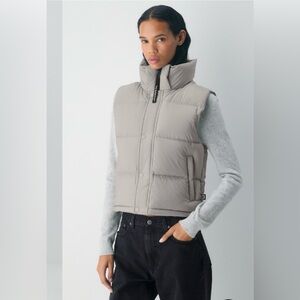 Aritzia Super Puff Shorty Vest Grey Size Medium
